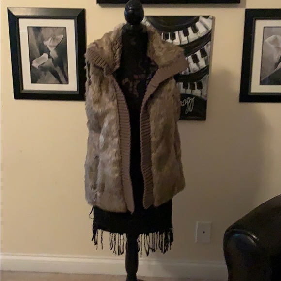Fur Vest - Picture 1 of 4